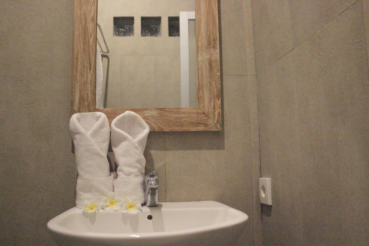 Euforia Guest House Canggu Buitenkant foto