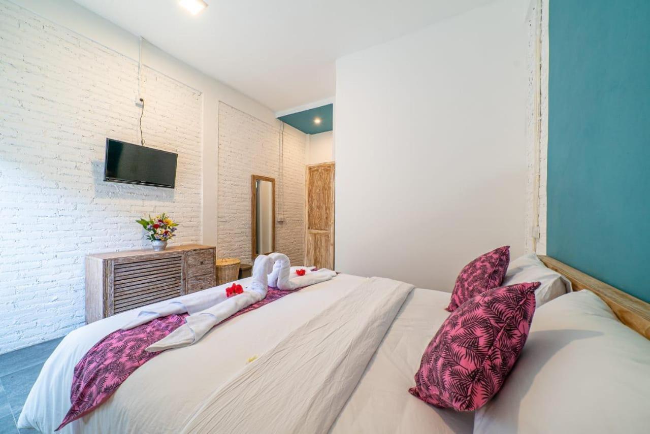 Euforia Guest House Canggu Buitenkant foto