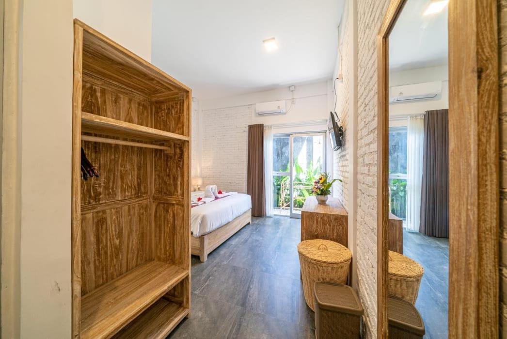 Euforia Guest House Canggu Buitenkant foto