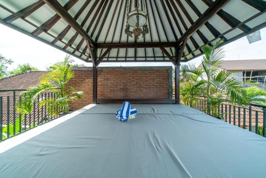 Euforia Guest House Canggu Buitenkant foto
